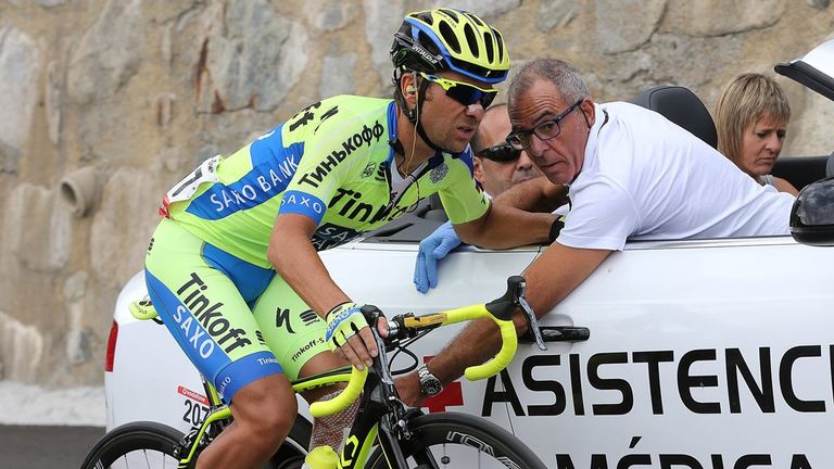Sergio Paulinho gets some medical attention during Stage 11 of the 2015 Vuelta a Espana