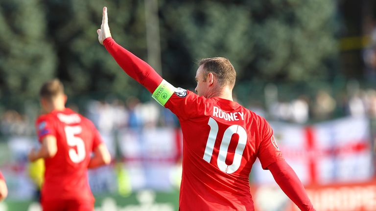 SAN MARINO, ITALY - SEPTEMBER 05:  Wayne Rooney of England celebrates after scoring the opening goal during the UEFA EURO 2016 Qualifier between San Marino