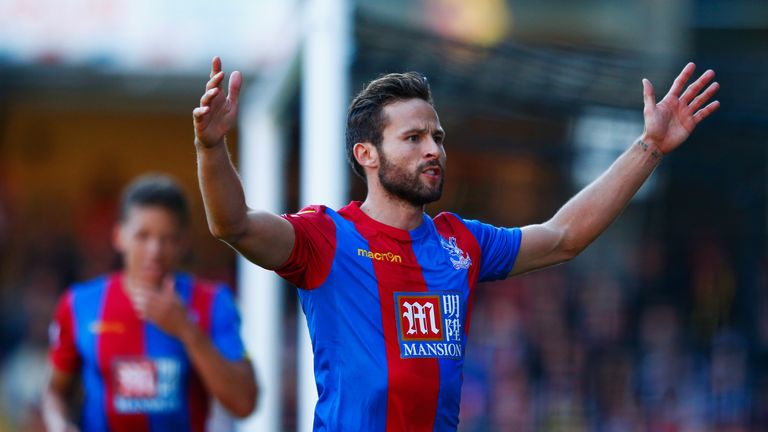 Yohan Cabaye of Crystal Palace celebrates