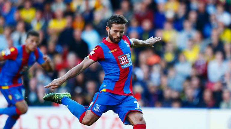 WATFORD, ENGLAND - SEPTEMBER 27:  Yohan Cabaye of Crystal Palace scores their first goal from a penalty during the Barclays Premier League match between Wa