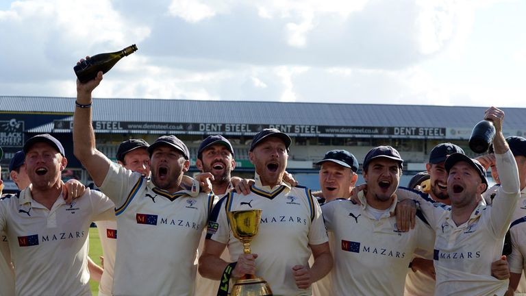Yorkshire lift County Championship trophy at Headingley on final day of 2015 season