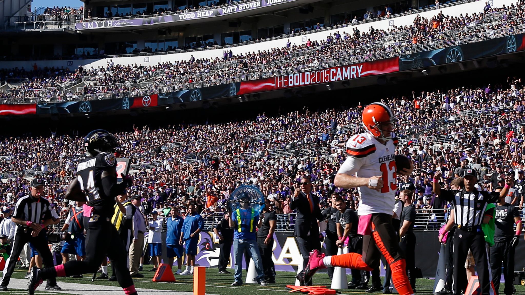 Cleveland Browns QB Josh McCown played with broken collarbone 