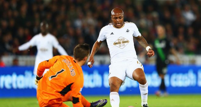 Swansea's Jonjo Shelvey said that he and the rest of the squad are fully behind Garry Monk