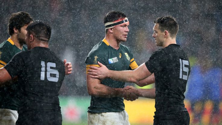 Francois Louw shakes hands with Ben Smith after the Rugby World Cup semi-final