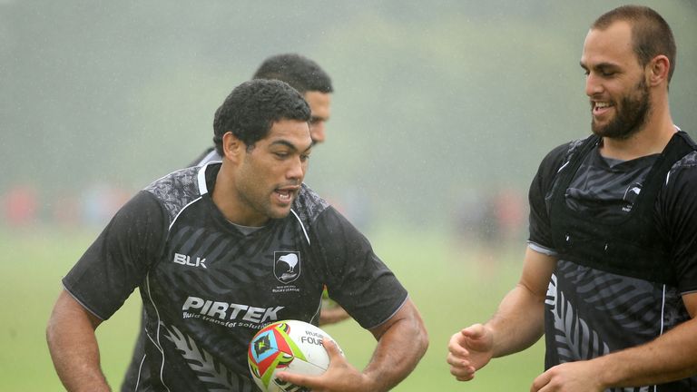 Adam Blair (L) and Simon Mannering (R) compete for the ball during a New Zealand Kiwis training session