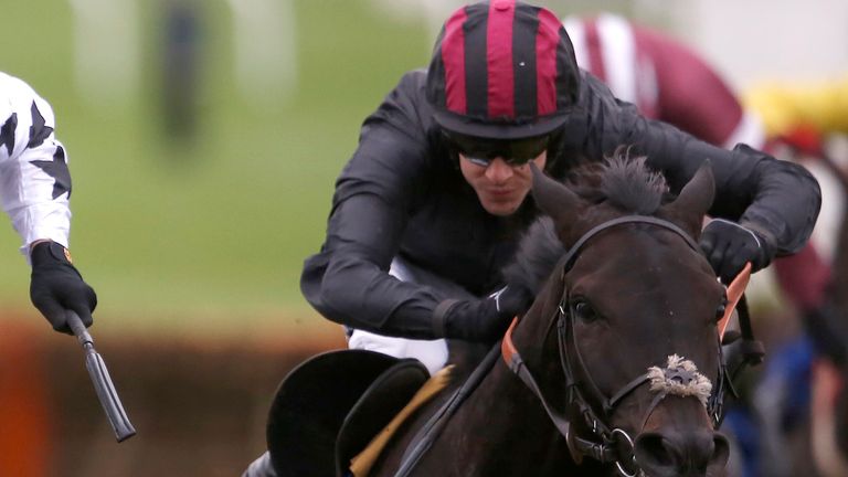 Aidan Coleman guides Penglai Pavilion to victory at Cheltenham