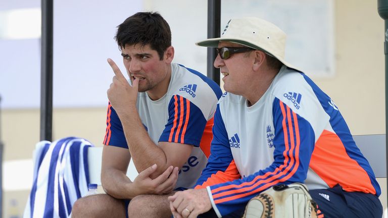 Alastair Cook and Trevor Bayliss chat ahead of the first Test