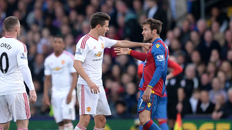 Crystal Palace's Yohan Cabaye (right) exchanges words with Manchester United's Ander Herrera