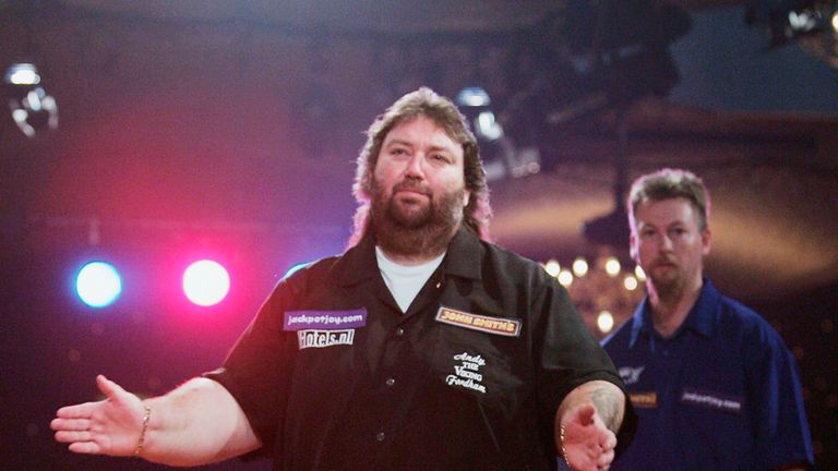 FRIMLEY GREEN, UNITED KINGDOM - JANUARY 8:  Andy Fordham of England reacts as he loses to Simon Whitlock of Australia during the BDO World Darts Championsh