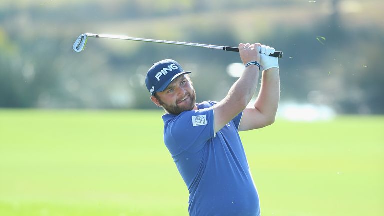 Andy Sullivan made seven birdies and kept a bogey off his card in a second straight 64