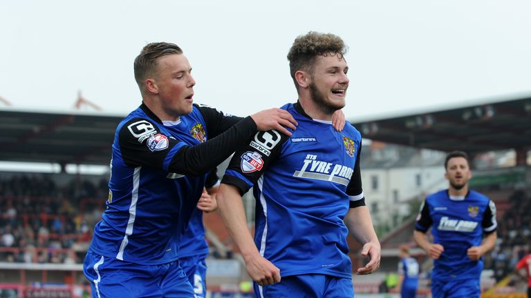 Ben Kennedy equalises for Stevenage at Exeter