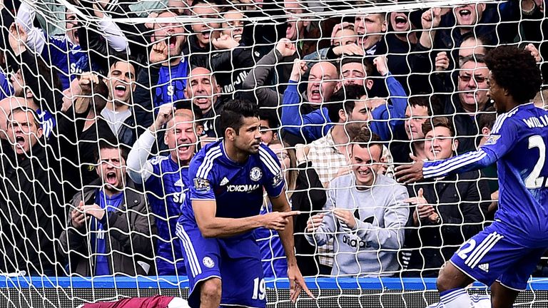 Chelsea's Diego Costa (second left) celebrates scoring his side's first goal of the game 