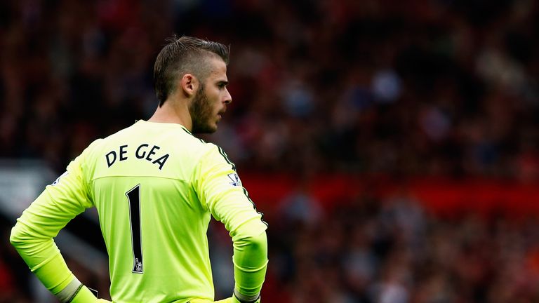 MANCHESTER, ENGLAND - SEPTEMBER 26:  David de Gea of Manchester United looks on during the Barclays Premier League match between Manchester United and Sund