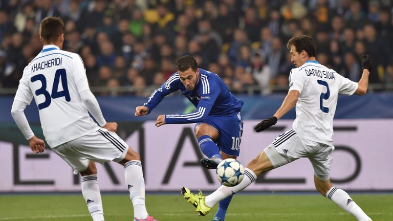 Chelsea's Belgian midfielder Eden Hazard strikes during the UEFA Champions League football match Dynamo Kiev 