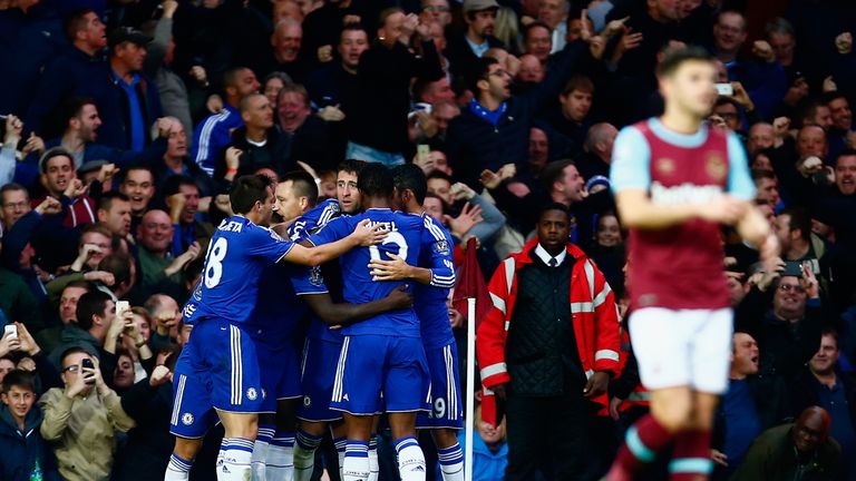Gary Cahill goal celeb, West Ham v Chelsea, Premier League