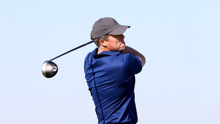 ST ANDREWS, SCOTLAND - SEPTEMBER 29:  Hollywood actor Hugh Grant on the 18th hole during the first practise round of the 2015 Alfred Dunhill Links Champion