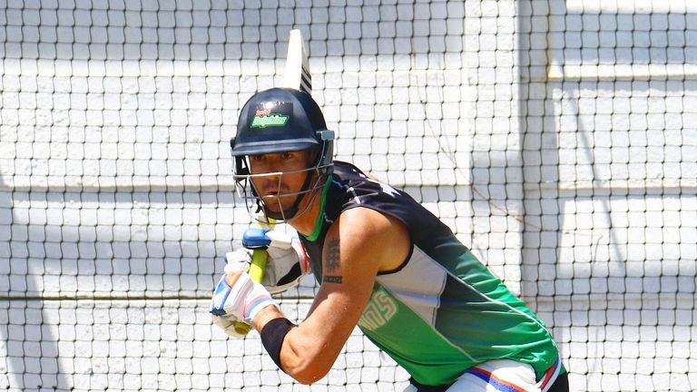 Kevin Pietersen prepares for the Dolphins during a net session