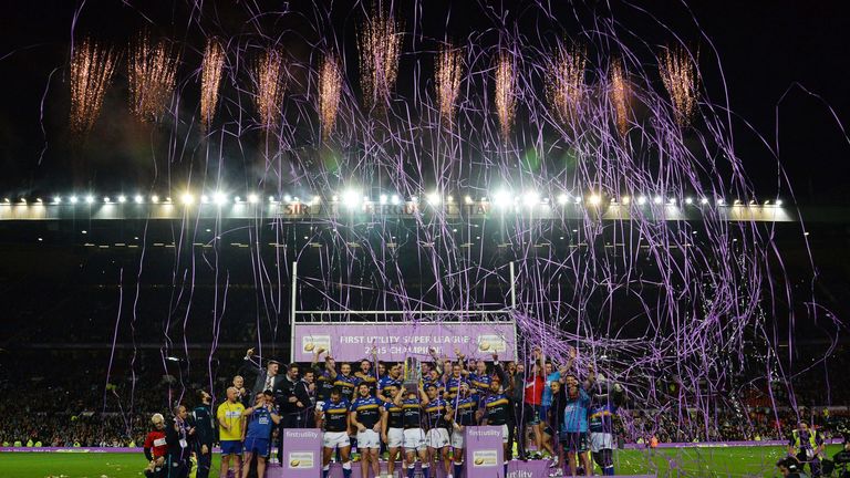 Leeds Rhinos captain Kevin Sinfield lifts the trophy after winning the First Utility Super League Grand Final at Old Trafford, Manchester.
