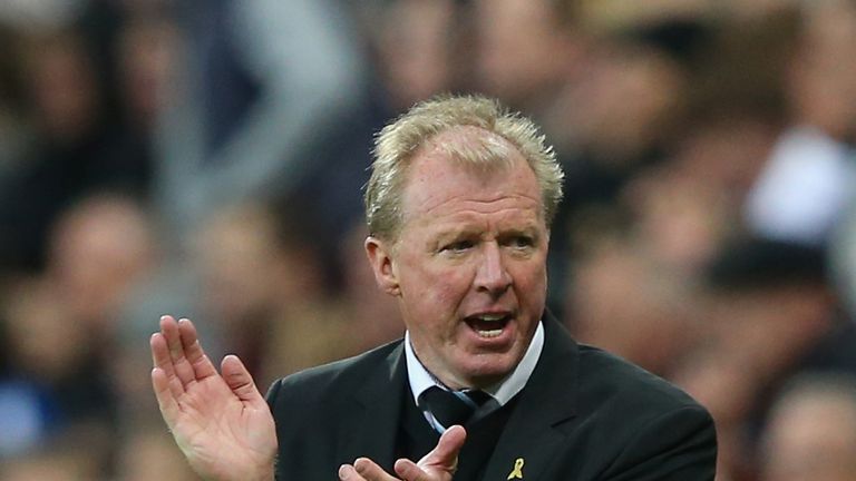 Newcastle manager Steve McClaren applauds his team during their 6-2 win over Norwich