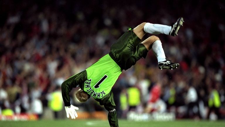 Schmeichel cartwheels in celebration following Ole Gunnar Solskjaer's winning goal in the 1999 Champions League final