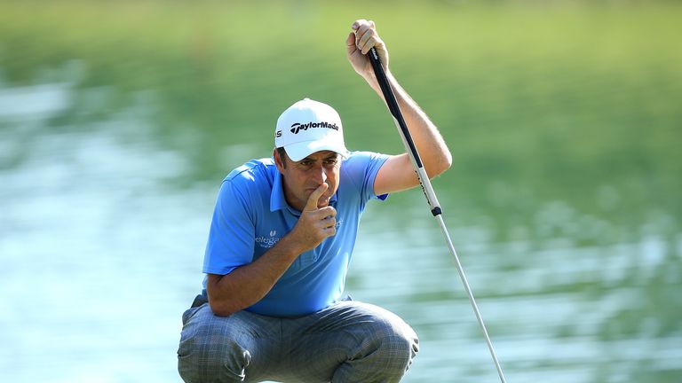 ANTALYA, TURKEY - OCTOBER 31:  Richard Bland of England reads a putt on the 9th during the third round of the Turkish Airlines Open at The Montgomerie Maxx