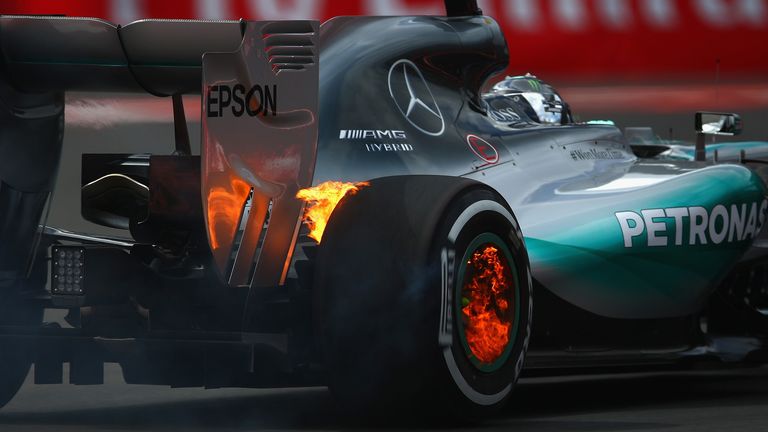Nico Rosberg's Mercedes' rear brakes catch fire 