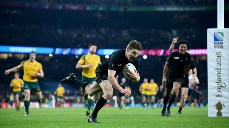 Replacement Beauden Barrett goes over to seal victory