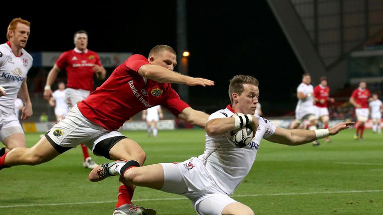 Craig Gilroy scores Ulster's first try against Munster