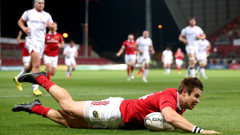 Gerhard van den Heever scores Munster's third try against Ulster