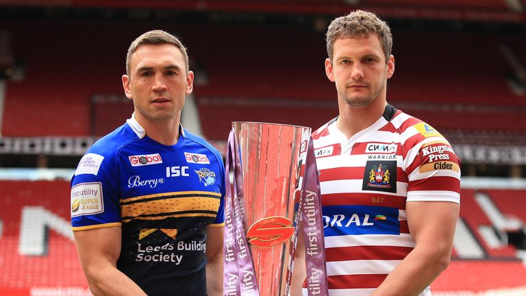Leeds Rhinos captain Kevin Sinfield (left) and Wigan Warriors captain Sean O'Loughlin pose with the Super League trophy at Old Trafford