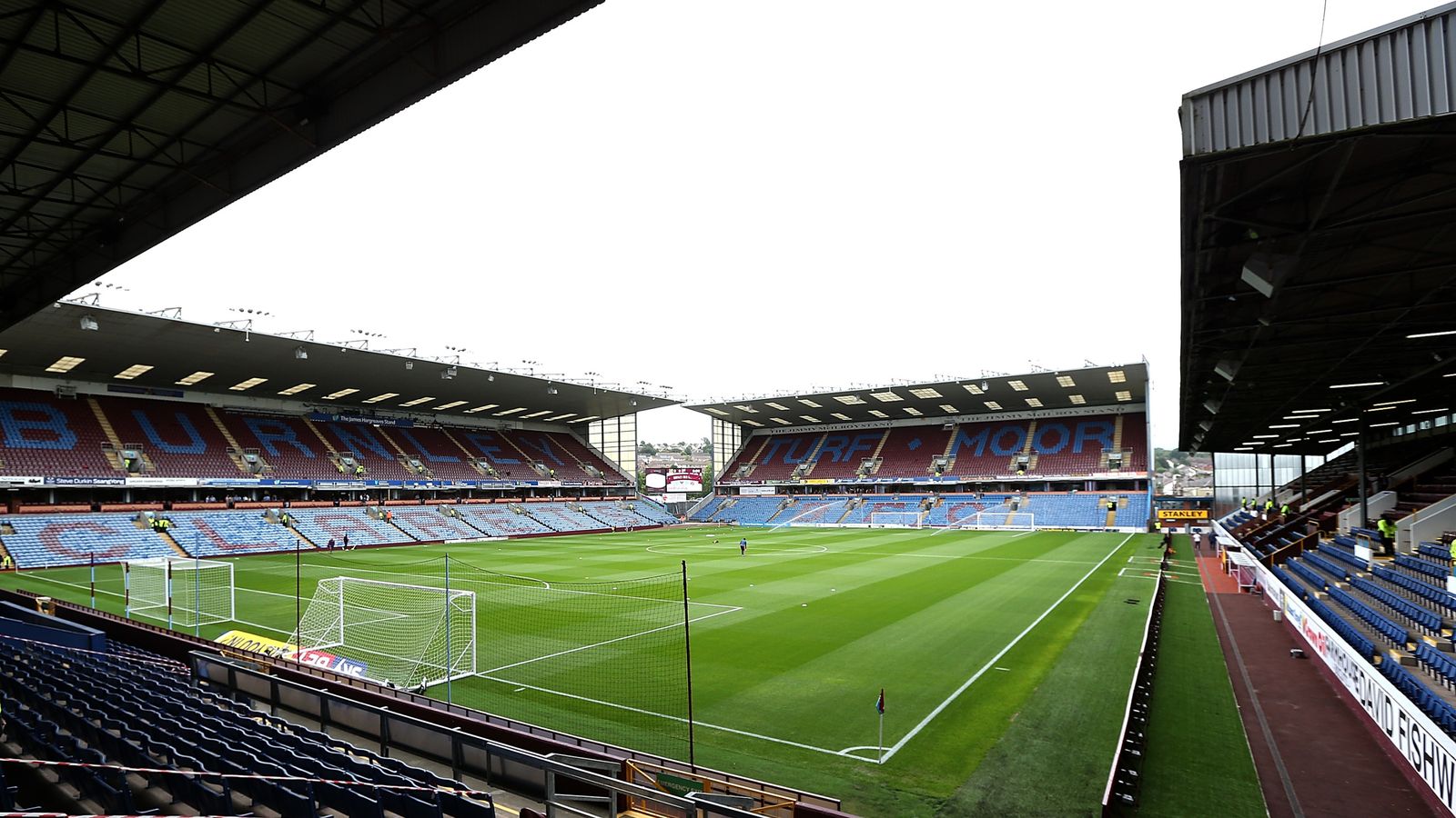 Ntumba Massanka On Loan Burnley Wrexham Editorial Stock Photo - Stock Image