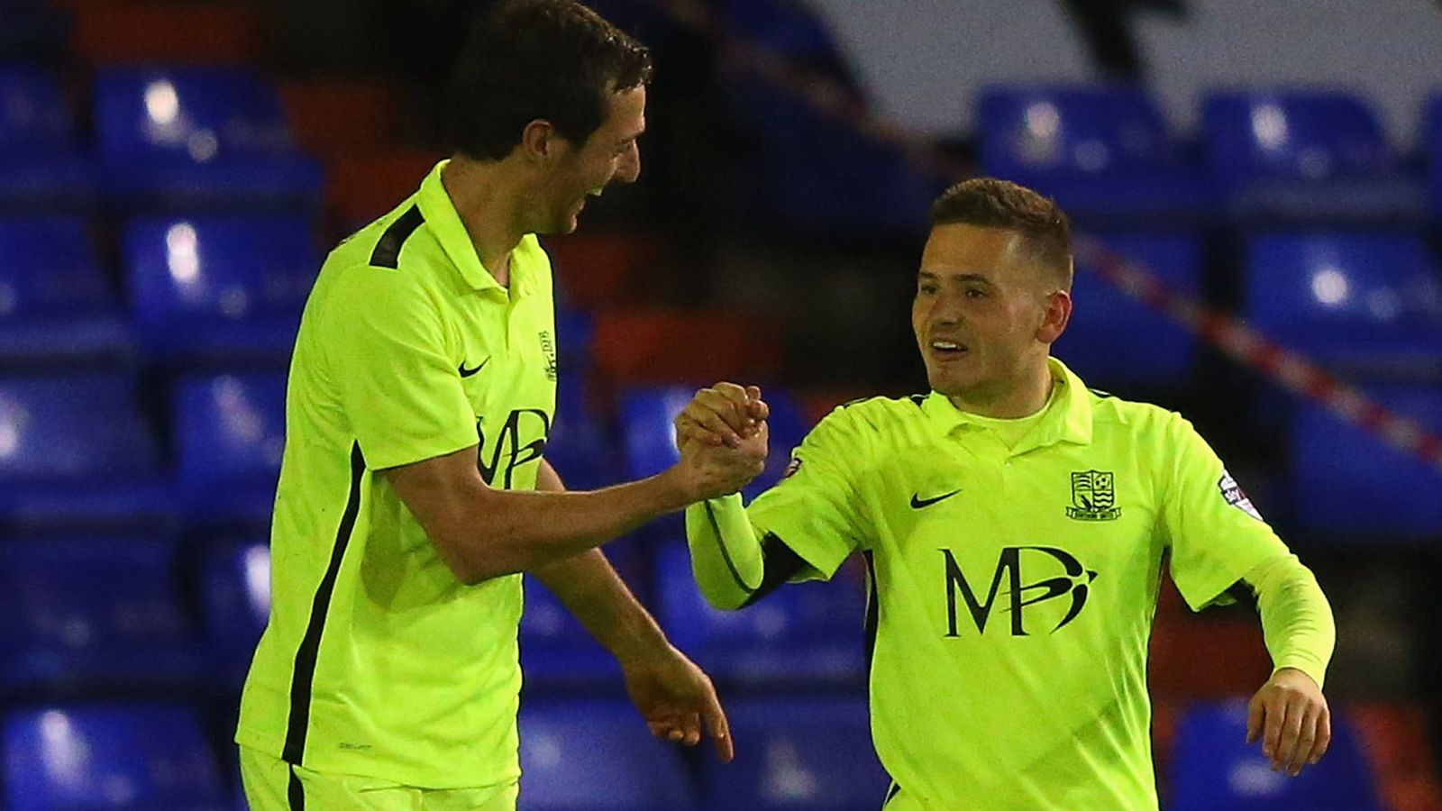 Huddersfield sign Jack Payne from Southend | Football News | Sky Sports