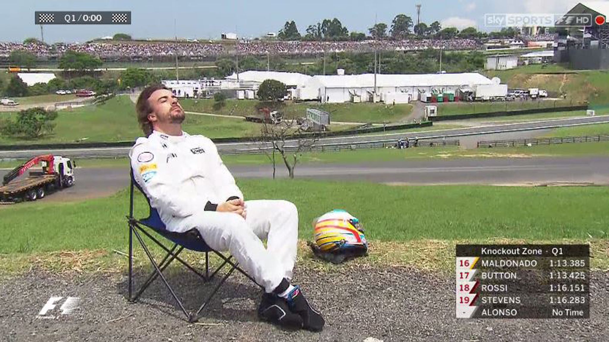 mclaren-sunbathing-alonso-seat-sunbath-fernando_3376727.jpg