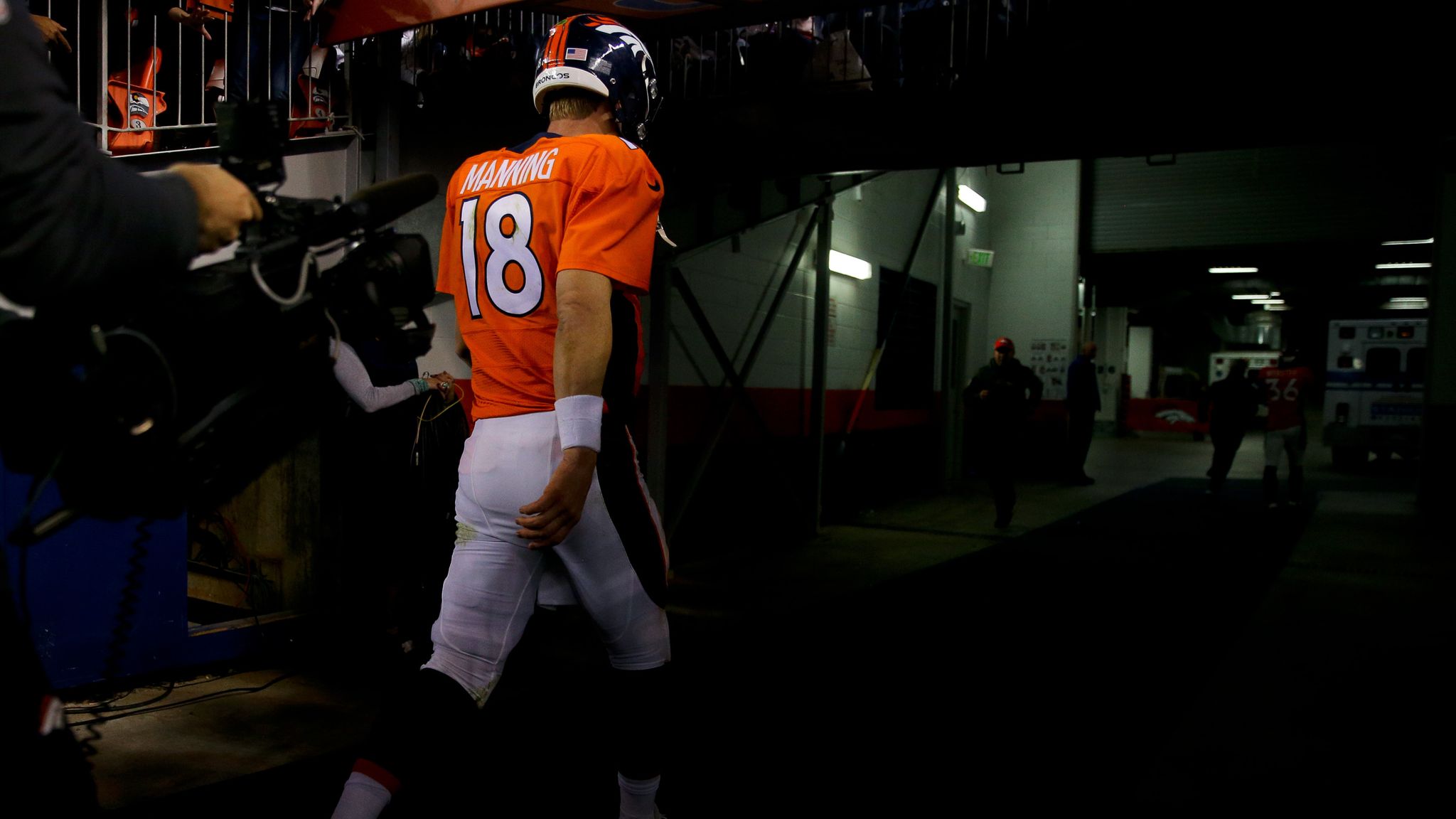 Peyton Manning injury: Broncos QB to have MRI Monday 