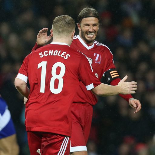 Becks and Scholes star for United