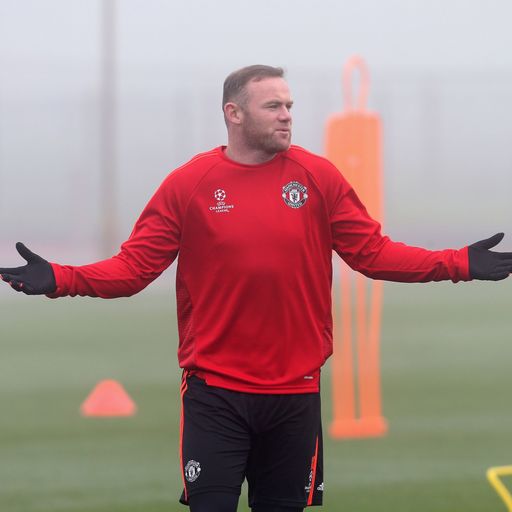 Van Gaal still backing Rooney