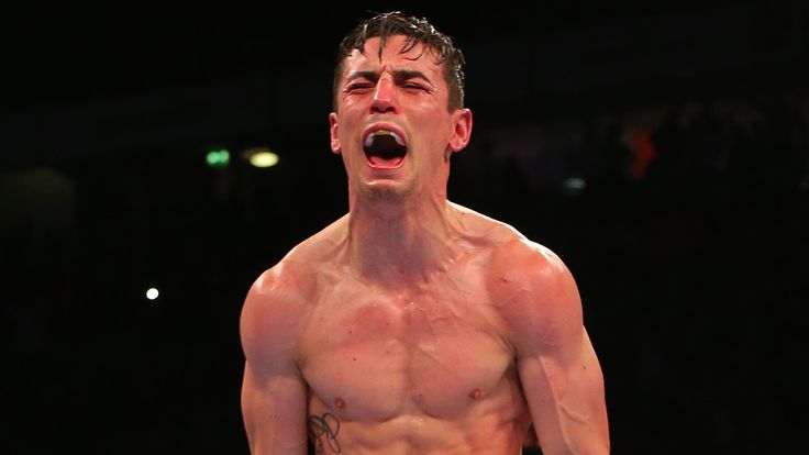 Anthony Crolla celebrates as Darleys Perez fails to beat the referee's 10 count 