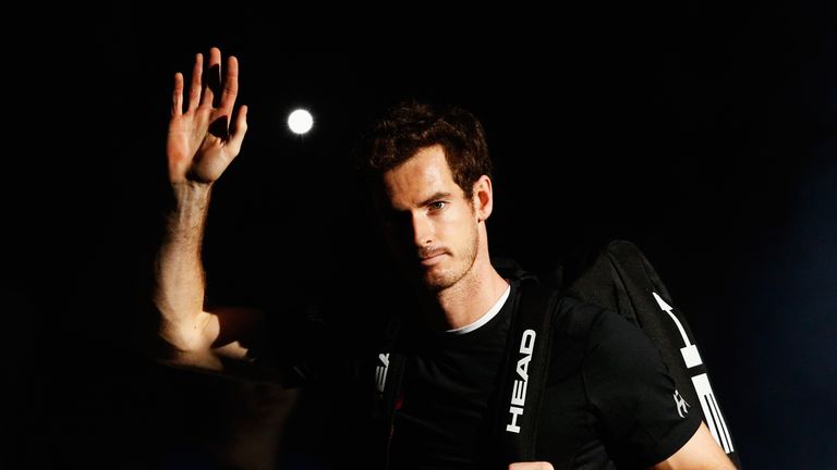 Andy Murray walks out to play against David Ferrer in their semi-final in Paris