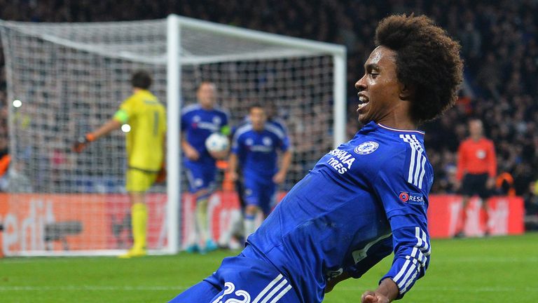 Chelsea midfielder Willian celebrates