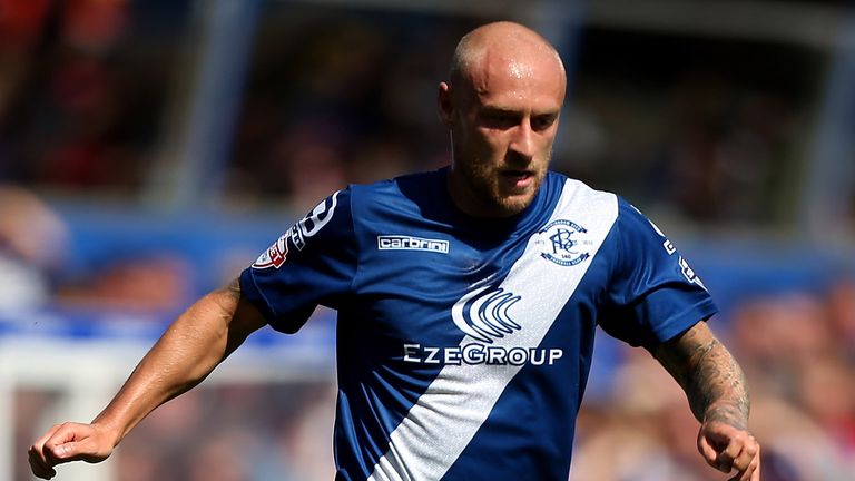 BIRMINGHAM, ENGLAND - AUGUST 08:  David Cotterill of Birmingham in action during the Sky Bet Championship match between Birmingham City and Reading at St A