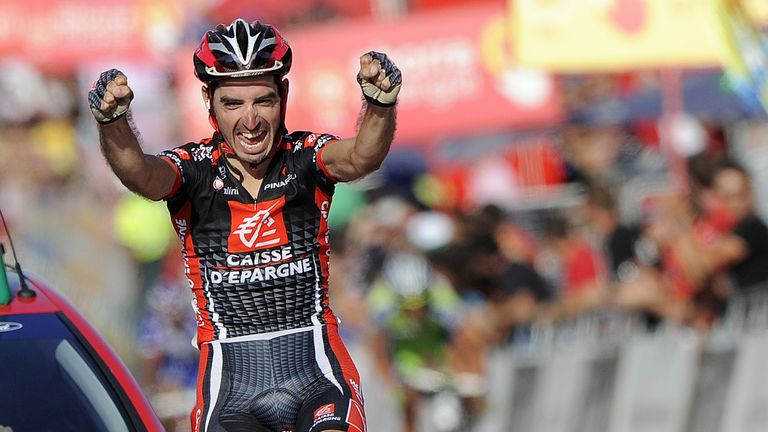 Spanish rider David Lopez of the Caisse D'Epargne celebrates as he crosses the finish line of the ninth stage of the tour of Spain, in Alcoy, on September 