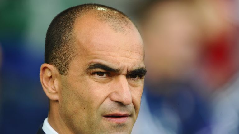 Roberto Martinez manager of Everton looks on prior to the Barclays Premier League match between Everton and Sunderland a