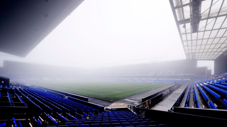 Mist hangs over Goodison Park before Everton kick-off against Sunderland
