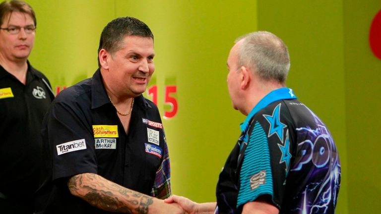 Gary Anderson and Phil Taylor (Pic by Lawrence Lustig)