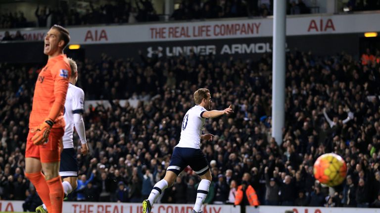 Tottenham Hotspur's Harry Kane (centre) celebrates scoring their first goal of the game during the Barclays Premier League match at White Hart Lane, London