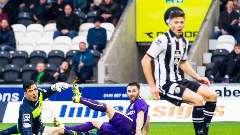 James Keatings (centre) scores for Hibernian at St Mirren Park