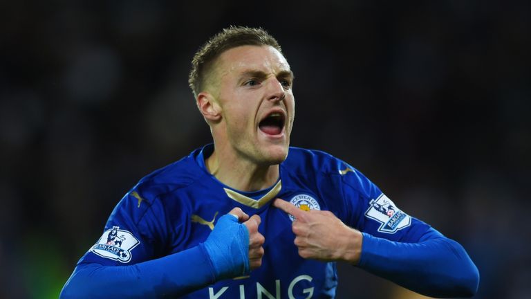Jamie Vardy breaks the Premier League record by scoring in 11 successive games - to put Leicester 1-0 up against Manchester United