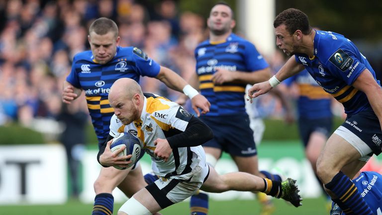 Joe Simpson scores the second try of the game against Leinster