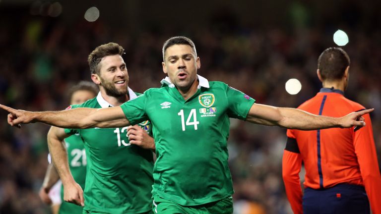 Jonathan Walters (C) celebrates after scoring during a UEFA Euro 2016 second leg play-off match between Ireland and Bosnia at the Aviva stadium 