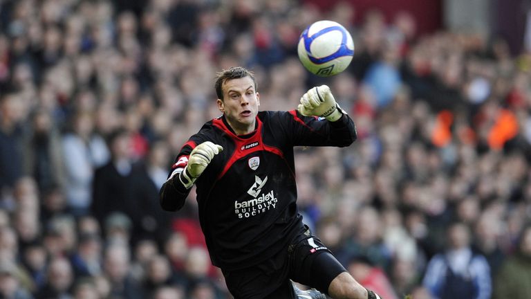 Former Barnsley keeper Luke Steele says he did not fear for his own safety after crowd trouble led to the Panathinaikos-Olympiakos game being called off